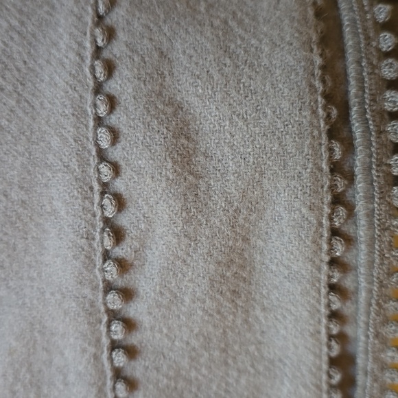 VGUC- Restoration Hardware Baby & Child Wool Gray Crib Skirt - Picture 2 of 13